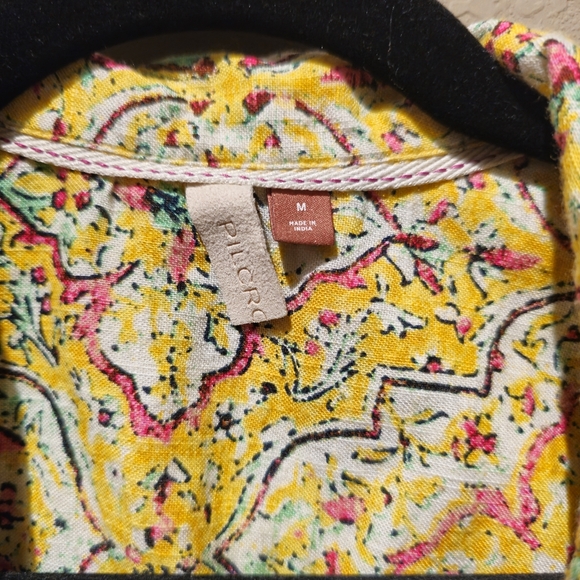 Pilcro Pintuck Peasant Blouse Patterned Size Medium - Picture 3 of 7